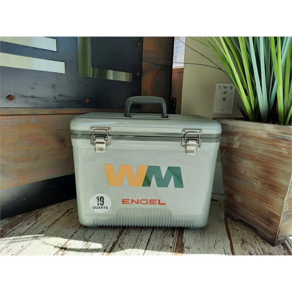 19Qt Cooler Drybox & Industrial Lunchbox. Rugged and Durable - 19Qt Cooler Drybox & Industrial Lunchbox. Rugged and Durable - Image 15 of 17