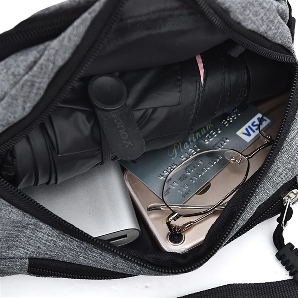 Hand-Free Waterproof Sports Waist Bag With Adjustable Strap - Hand-Free Waterproof Sports Waist Bag With Adjustable Strap - Image 2 of 3