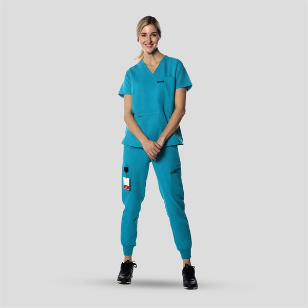 Cordoba 5-Pocket Scrub Top - Cordoba 5-Pocket Scrub Top - Image 21 of 35