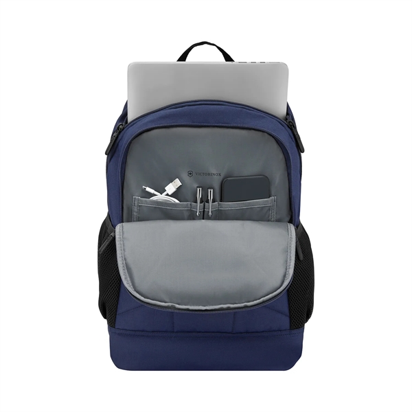 VICTORINOX® UNIVERSAL BACKPACK - VICTORINOX® UNIVERSAL BACKPACK - Image 4 of 7
