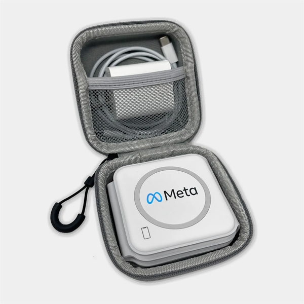 Trio Pro - 3 in 1 travel charger with case - Trio Pro - 3 in 1 travel charger with case - Image 7 of 9