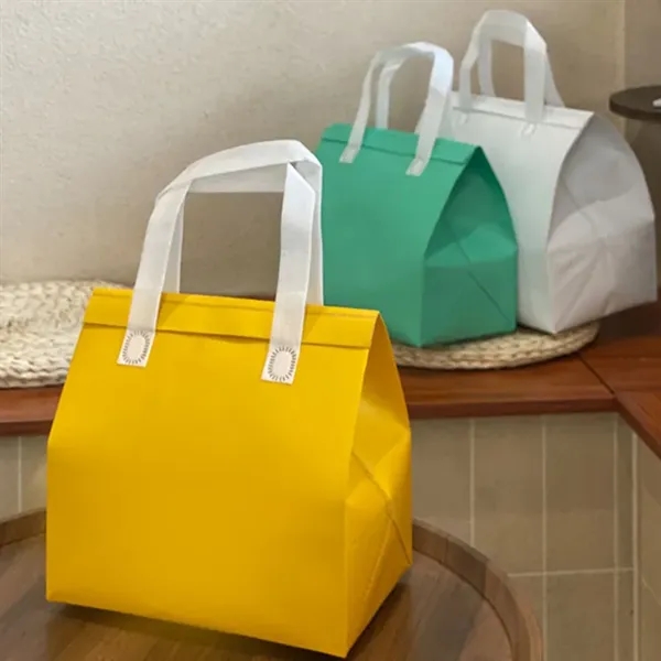 Reusable and Sustainable Thermal Food Delivery Tote Bag - Reusable and Sustainable Thermal Food Delivery Tote Bag - Image 7 of 9