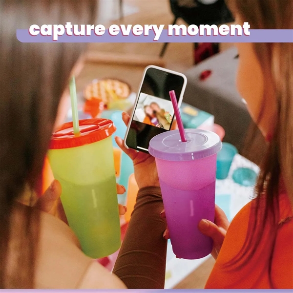 24oz Plastic Color Changing Tumbler with Lids and Straws - 24oz Plastic Color Changing Tumbler with Lids and Straws - Image 2 of 4