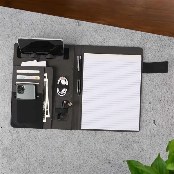 Magnus Padfolio - Magnus Padfolio - Image 3 of 4