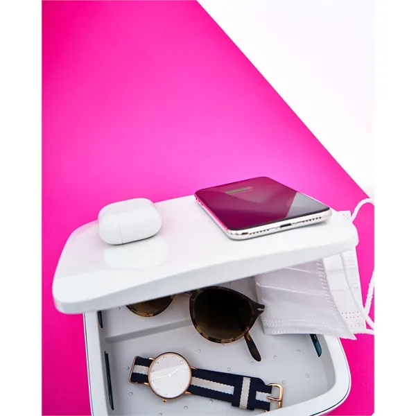 Einova Mundus Pro UV-C Sanitizer & Dual Wireless Charger - Einova Mundus Pro UV-C Sanitizer & Dual Wireless Charger - Image 0 of 0