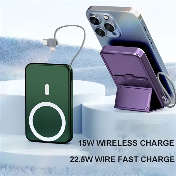 10000mAh Foldable Wireless Portable Charger with USB-C Cable - 10000mAh Foldable Wireless Portable Charger with USB-C Cable - Image 3 of 4