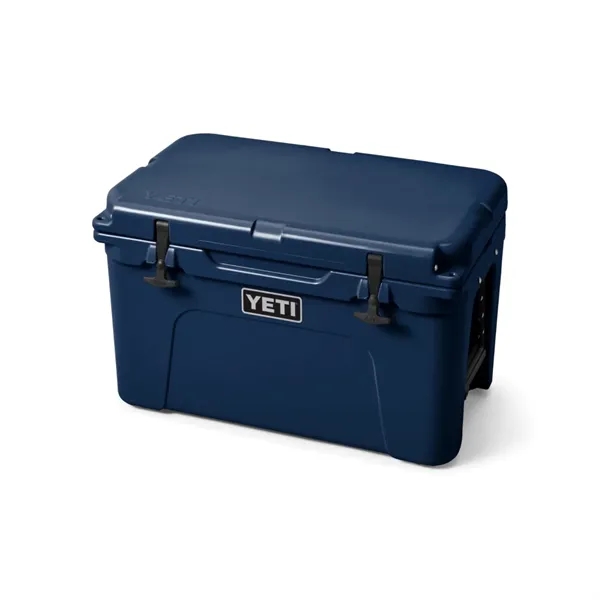 45 QT YETI® Tundra Hard Cooler Ice Chest (25.6" x 15.5") - 45 QT YETI® Tundra Hard Cooler Ice Chest (25.6" x 15.5") - Image 3 of 12