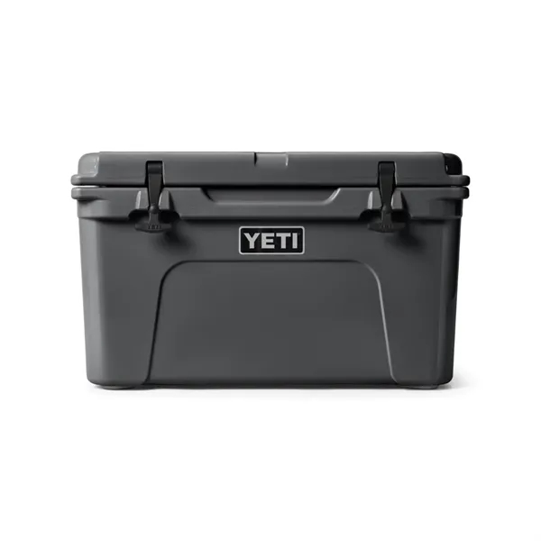 45 QT YETI® Tundra Hard Cooler Ice Chest (25.6" x 15.5") - 45 QT YETI® Tundra Hard Cooler Ice Chest (25.6" x 15.5") - Image 4 of 12