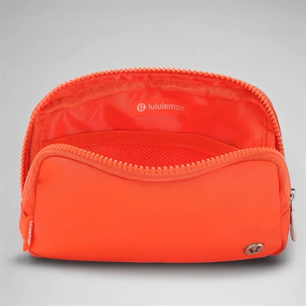 Lululemon Everywhere Belt Bag 1L - Lululemon Everywhere Belt Bag 1L - Image 6 of 40