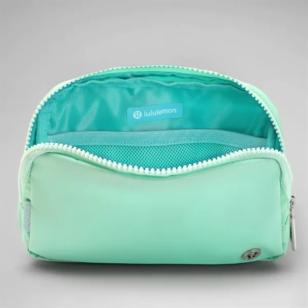 Lululemon Everywhere Belt Bag 1L - Lululemon Everywhere Belt Bag 1L - Image 21 of 40