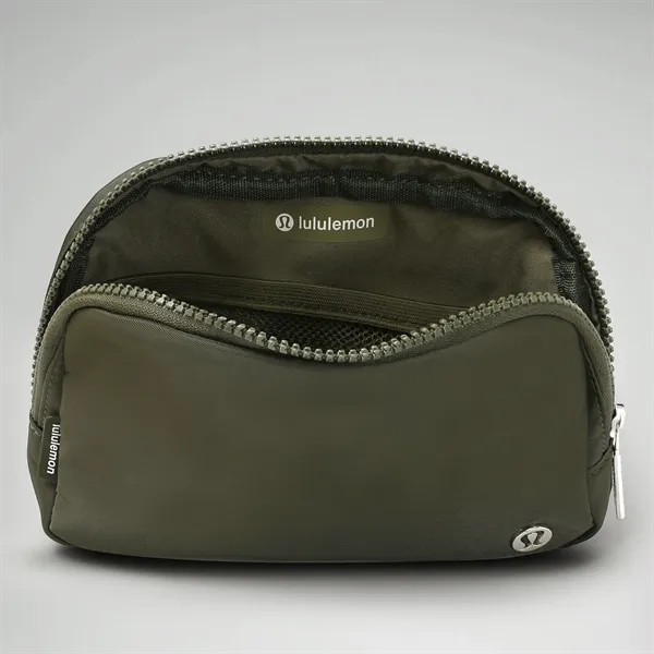 Lululemon Everywhere Belt Bag 1L - Lululemon Everywhere Belt Bag 1L - Image 24 of 40