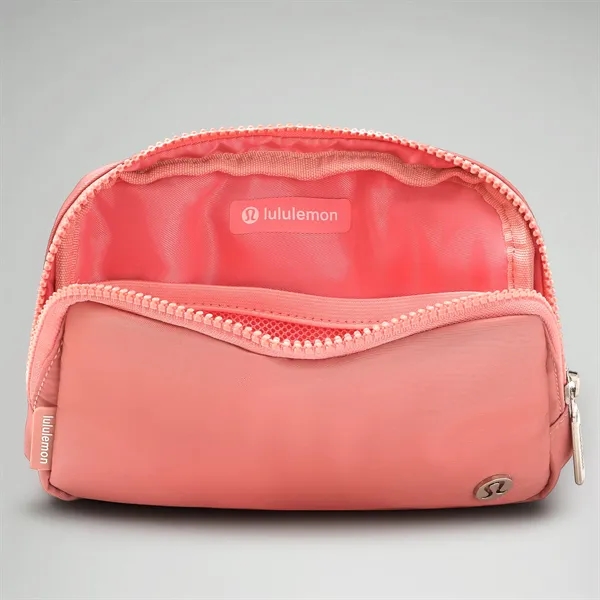 Lululemon Everywhere Belt Bag 1L - Lululemon Everywhere Belt Bag 1L - Image 27 of 40