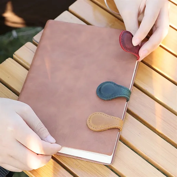 Magnetic Leather Bookmarks Book Marker Clips - Magnetic Leather Bookmarks Book Marker Clips - Image 3 of 4
