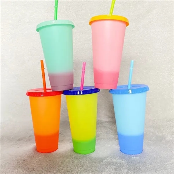Diamond Studded Tumbler With Lid and Straw 22 oz - Diamond Studded Tumbler With Lid and Straw 22 oz - Image 0 of 0