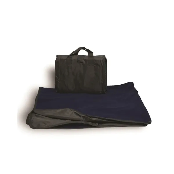 Alpine Fleece Fleece/Nylon Picnic Blanket - Alpine Fleece Fleece/Nylon Picnic Blanket - Image 10 of 10