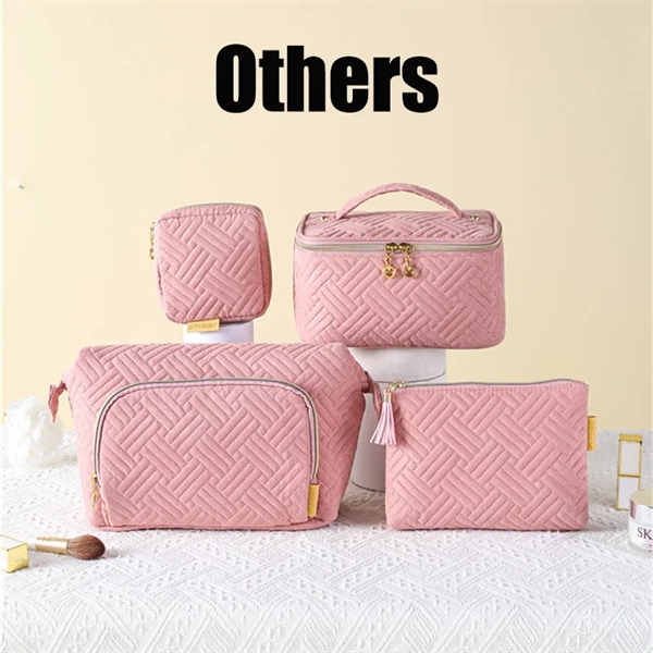Elegant Roomy Makeup Bags - Elegant Roomy Makeup Bags - Image 3 of 3