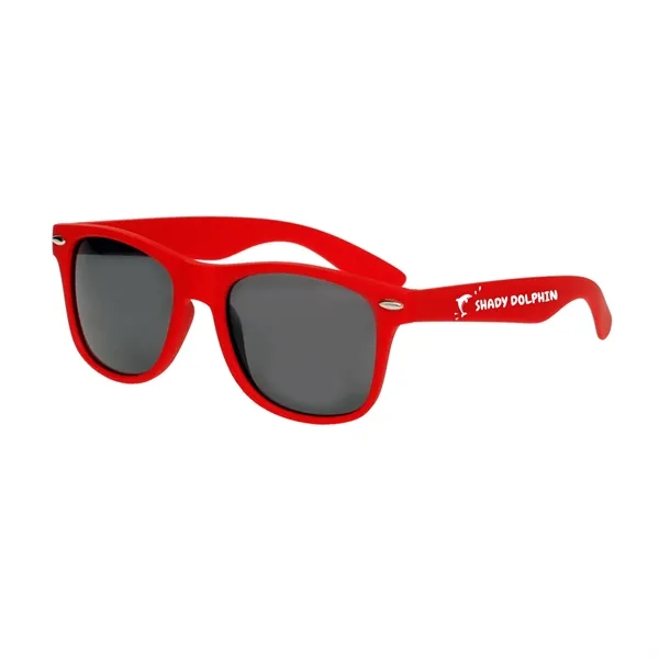 Sleek and Smooth Sunglasses (1 Color) - Sleek and Smooth Sunglasses (1 Color) - Image 4 of 9