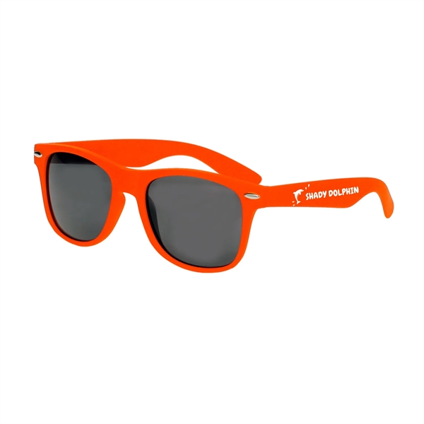Sleek and Smooth Sunglasses (1 Color) - Sleek and Smooth Sunglasses (1 Color) - Image 9 of 9