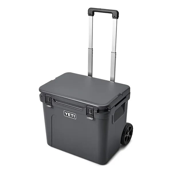 60 QT YETI® Roadie Wheeled Hard Cooler Ice Chest 23.7"x20.5" - 60 QT YETI® Roadie Wheeled Hard Cooler Ice Chest 23.7"x20.5" - Image 10 of 15