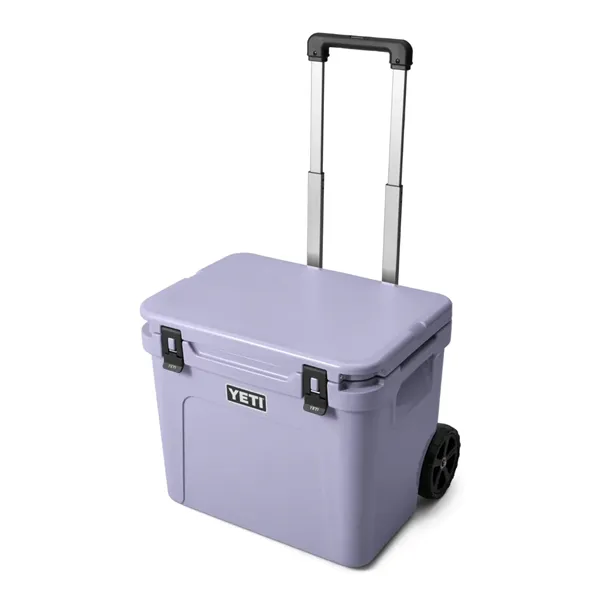 60 QT YETI® Roadie Wheeled Hard Cooler Ice Chest 23.7"x20.5" - 60 QT YETI® Roadie Wheeled Hard Cooler Ice Chest 23.7"x20.5" - Image 11 of 15