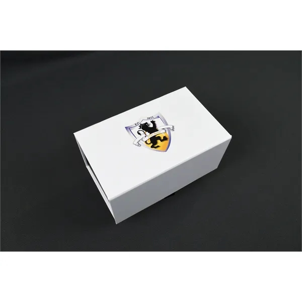 Magnetic Closure Gift Box with Pull-Up Tab (8.25" x 5" x 4") - Magnetic Closure Gift Box with Pull-Up Tab (8.25" x 5" x 4") - Image 3 of 5