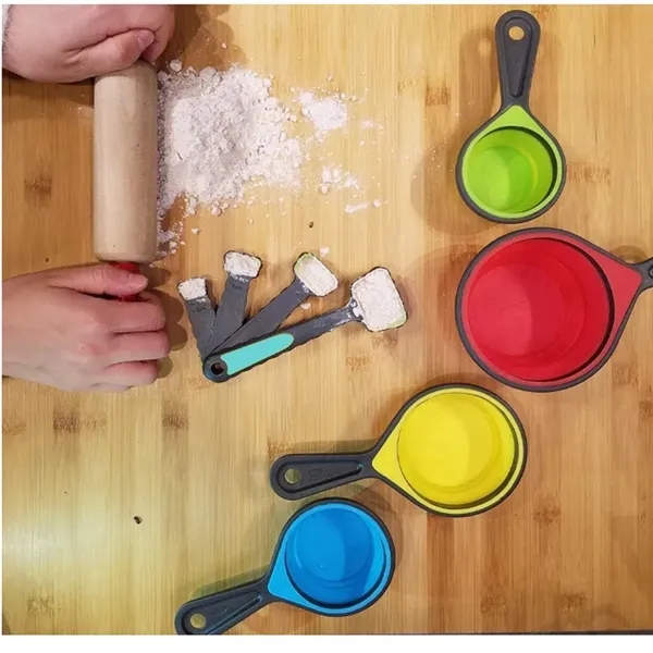 Food Grade Silicone Collapsible Portable Tool Measuring Cup - Food Grade Silicone Collapsible Portable Tool Measuring Cup - Image 2 of 4