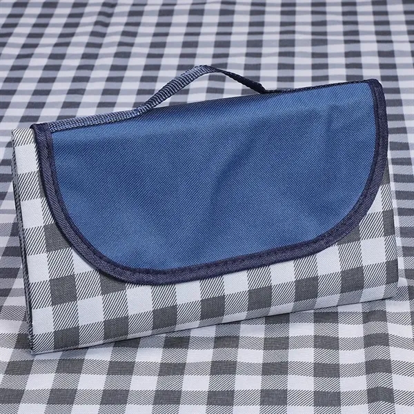 Foldable Picnic Outdoor Blanket - Foldable Picnic Outdoor Blanket - Image 8 of 11