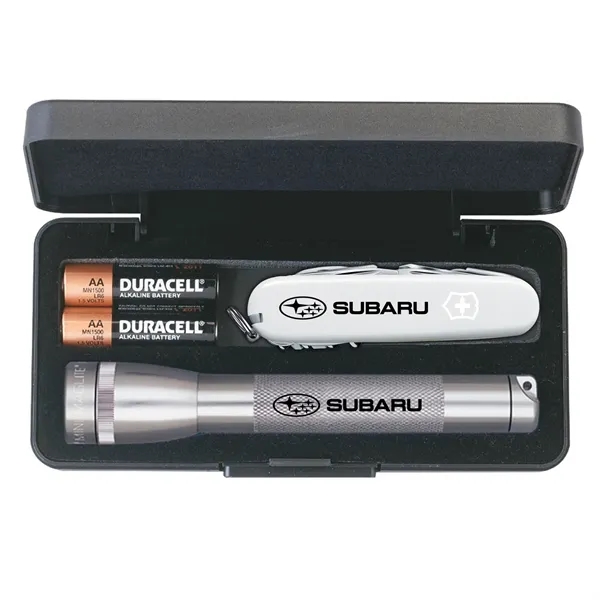 AA Mini Maglite® with Victorinox® Spartan - AA Mini Maglite® with Victorinox® Spartan - Image 0 of 9