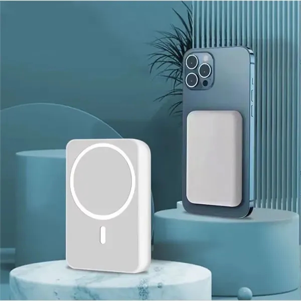 MagSafe 5,000 mAh Powerbank - MagSafe 5,000 mAh Powerbank - Image 6 of 6