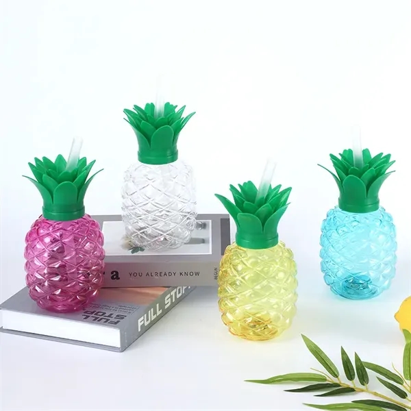 17oz Pineapple-Shaped Plastic Cup with LED Light and Straw - 17oz Pineapple-Shaped Plastic Cup with LED Light and Straw - Image 8 of 15