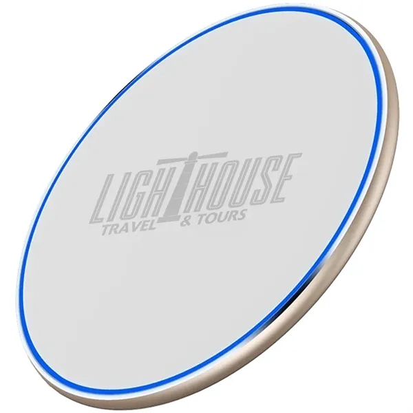 10W Fast Wireless Qi Universal Charging Pad - 10W Fast Wireless Qi Universal Charging Pad - Image 4 of 5