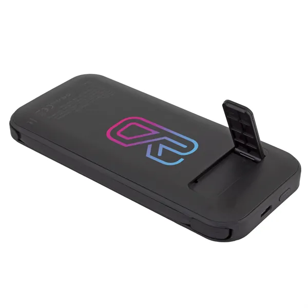 Mag-N-Kick 10K Magnetic Fast Charger with Cable - Mag-N-Kick 10K Magnetic Fast Charger with Cable - Image 10 of 12