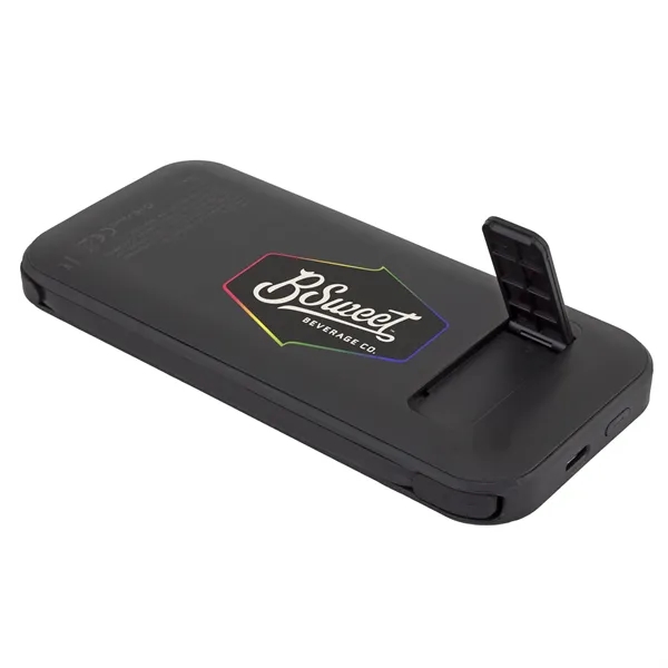 Mag-N-Kick 10K Magnetic Fast Charger with Cable - Mag-N-Kick 10K Magnetic Fast Charger with Cable - Image 11 of 12