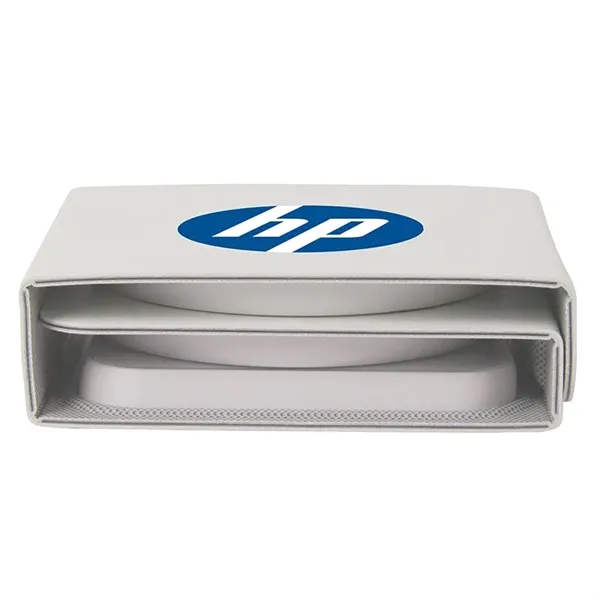 Richmond 3 in 1 Foldable Wireless Charging Station - Richmond 3 in 1 Foldable Wireless Charging Station - Image 8 of 11