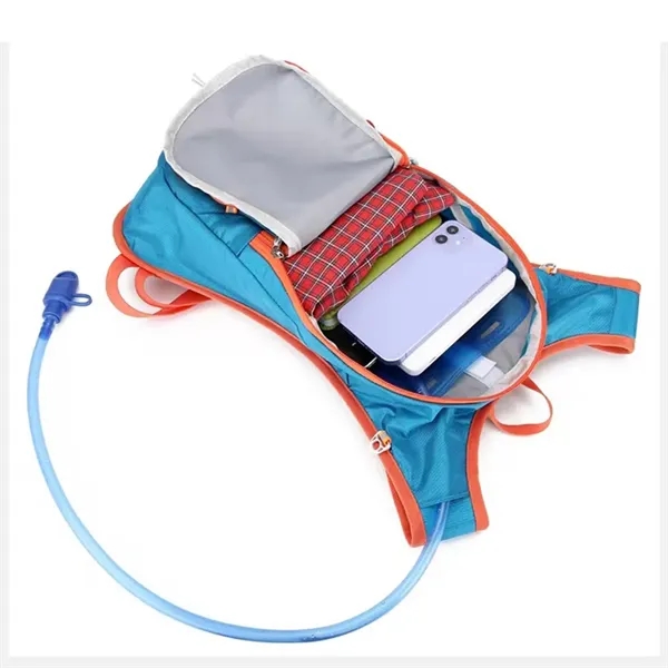 Outdoor Backpack Hydration Pack With 2L Water Bag - Outdoor Backpack Hydration Pack With 2L Water Bag - Image 2 of 2
