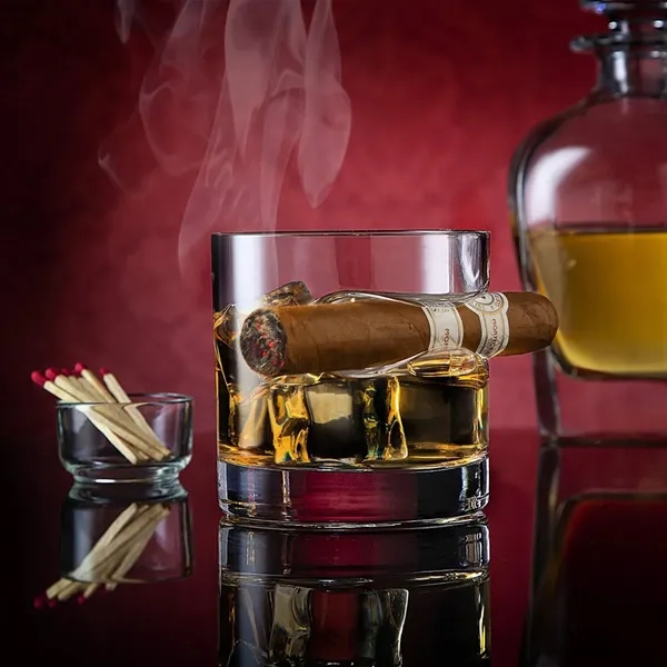 Cigar Whiskey Glass - Cigar Whiskey Glass - Image 3 of 4