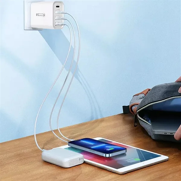 USB-C Charger - USB-C Charger - Image 4 of 4