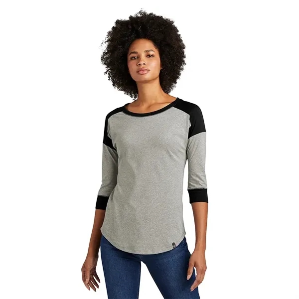 New Era Womens Heritage Blend 3/4-Sleeve Baseball Raglan Tee - New Era Womens Heritage Blend 3/4-Sleeve Baseball Raglan Tee - Image 2 of 9