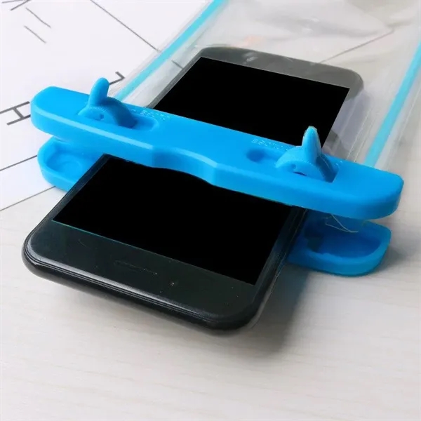 Swimming Waterproof Phone Pouch With Lanyard - Swimming Waterproof Phone Pouch With Lanyard - Image 4 of 5