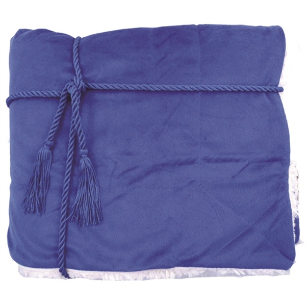 Lambswool Microsherpa Throw - Lambswool Microsherpa Throw - Image 9 of 14