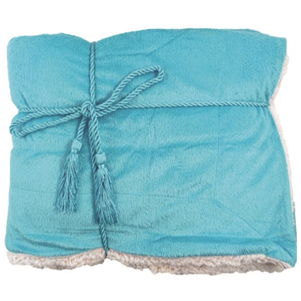 Lambswool Microsherpa Throw - Lambswool Microsherpa Throw - Image 12 of 14