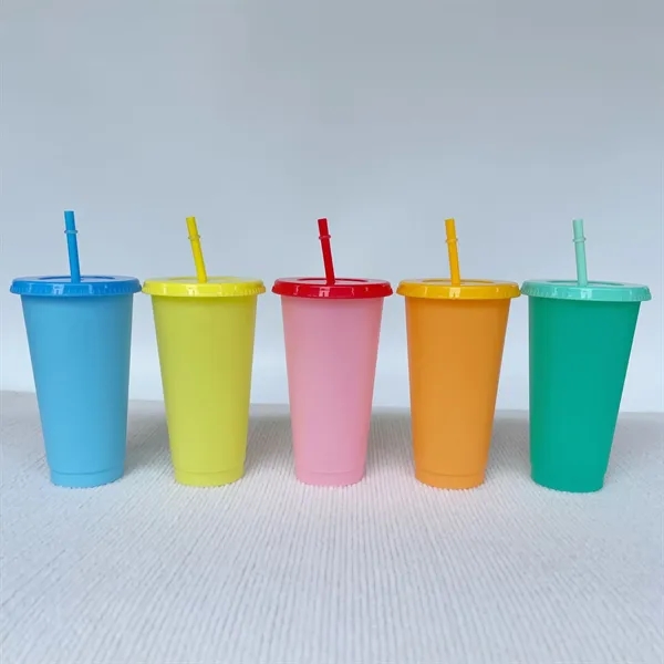 Color Changing Cups with Straws - Color Changing Cups with Straws - Image 2 of 3