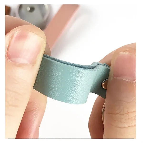 PU Leather Car Keychain Pendant Accessories - PU Leather Car Keychain Pendant Accessories - Image 4 of 10