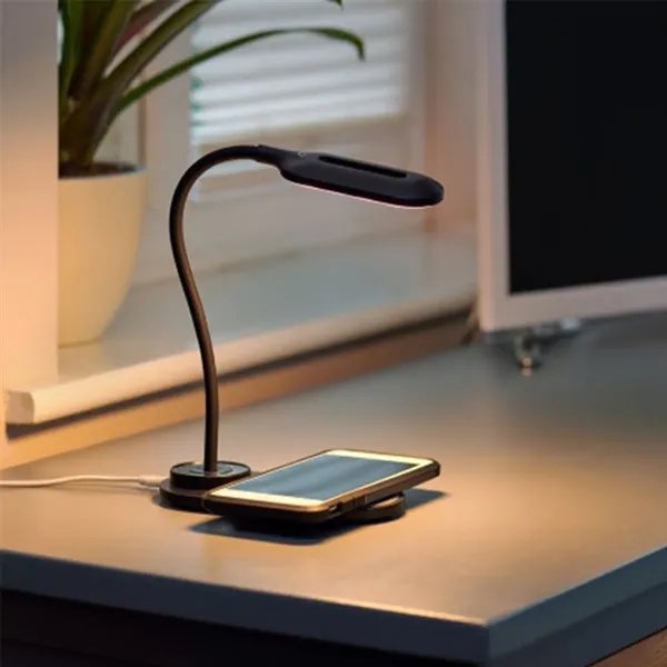 10W Eye Protection Wireless Charging LED Desk Lamp Lighting - 10W Eye Protection Wireless Charging LED Desk Lamp Lighting - Image 3 of 5