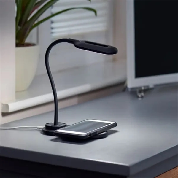 10W Eye Protection Wireless Charging LED Desk Lamp Lighting - 10W Eye Protection Wireless Charging LED Desk Lamp Lighting - Image 4 of 5