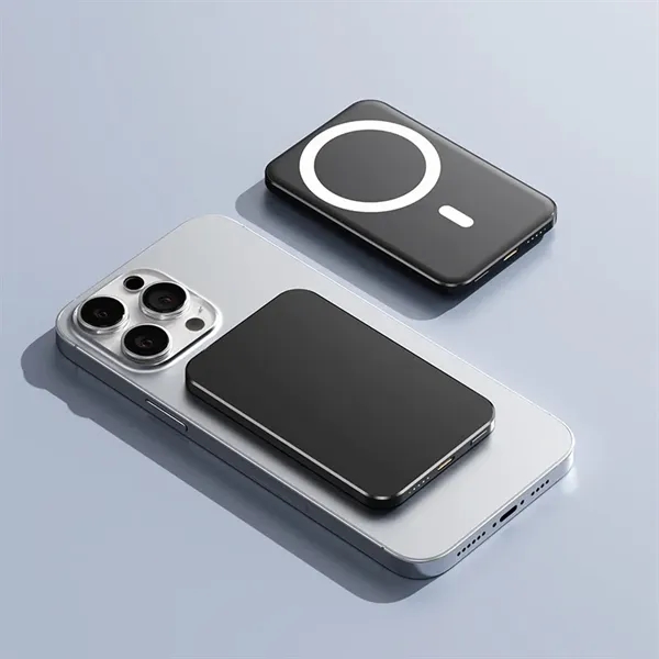 Ultrathin Magnetic Wireless Power Bank with Stand - Ultrathin Magnetic Wireless Power Bank with Stand - Image 3 of 4