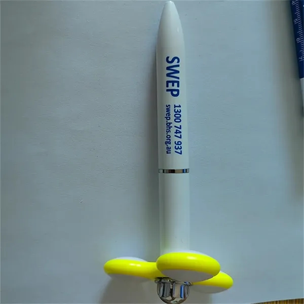 Fidget Spinner with Ballpoint Pen - Fidget Spinner with Ballpoint Pen - Image 4 of 6