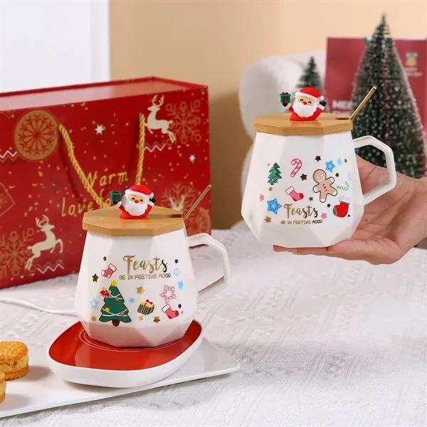 Ceramic Mug with Lid featuring Santa - Ceramic Mug with Lid featuring Santa - Image 1 of 4