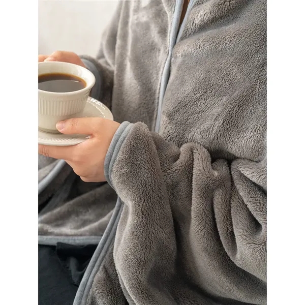 2-in-1 Unisex Foldable Coat Blanket for Home and Office - 2-in-1 Unisex Foldable Coat Blanket for Home and Office - Image 4 of 4