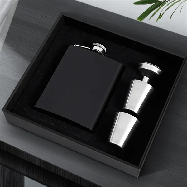 7Oz Stainless Steel Flask Set - 7Oz Stainless Steel Flask Set - Image 3 of 3